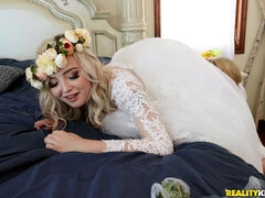 69, 素人, ベッドルーム, ブロンド, フェラチオ, 結婚, 茶髪の, スパンキング