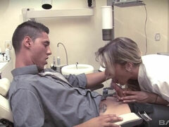 Gros cul, Gros seins, Blonde, En levrette, Poupée, Fille latino, Maigrichonne, Adolescente