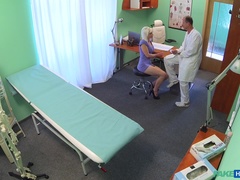 Leie, Blasen, Arzt, Hundestellung, Fingern, Milf, Arsch lecken, Spanner