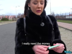 Sexy minx hot mouth filled with cum