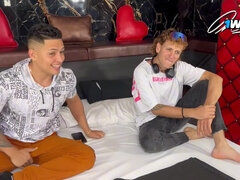 Sexo Servicio Al Cuarto, Follada Hardcore A Mucama Entre Mi Hermanastro Y Yo A Cambio De Dinero