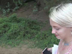 Leie, Blasen, Sperma im mund, Flashen, Handjob, Orgasmus, Im freien, Pov