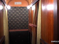 Verga grande, Mamada, Estilo perrito, Penetracion con dedos, Hd, Coño, Tren, Mojado