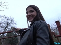 Leie, Grosse titten, Blasen, Spermaladung, Aufs gesicht abspritzen, Hardcore, Pov, Öffentlich