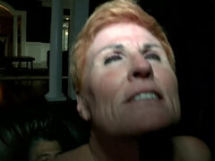 Gros cul, Grosse bite, Gros seins, Sucer une bite, Plantureuse, Branlette thaïlandaise, Hard, Seins naturels