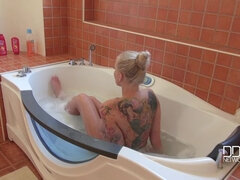 Cul, Fétiche, Fétiche des pieds, Hongroise, Nue  à poil, Pov, Chatte, Nénés