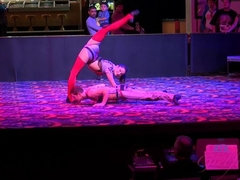 Amateur, Morena, Novia, Perforación, Coño, Afeitado, Flaco, Fumando