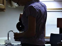 Enthousiasteling, Masturbatie, Kantoor, Secretaresse, Douche, Alleen, Tiener, Tieten likken