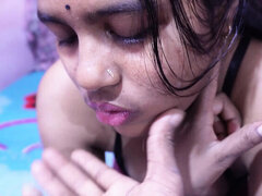 18 jaar, Grote kietelaar, Pijpbeurt, Zichtbare schaamlippen, Klietelaar, Hd, Indisch, Zuigen