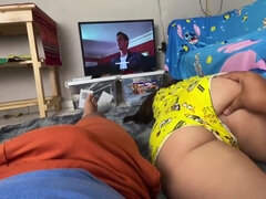 Mi Hermana Se Exita Viendo Americam Pie Mientras Manoseo Sus Nalgas En Esa Pijama De Bob Esponja Le Digo Que Me Mame Verga 15 Min