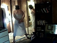 Enthousiasteling, Bondage discipline sadomasochisme, Fetisj, Logement, Masturbatie, Rijpe lesbienne, Alleen