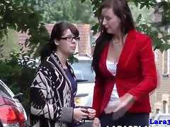 Braunhaarige, Geile alte tussi, Latex, Lesbisch, Milf, Mutti, Stiefmutter, Flotter dreier