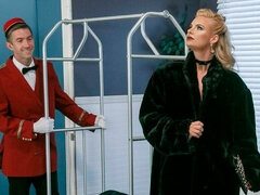 Gros cul, Gros seins, Blonde, Attrapée, Lingerie, Masturbation, Pénis, Suçant