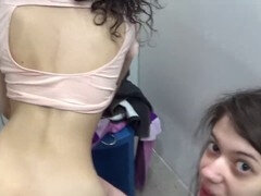 Attrapée, De plein air, Public, Adolescente, Plan cul à trois