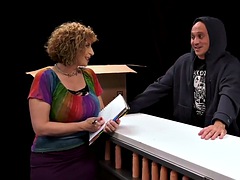 Grote mammen, Oudere vrouw, Sperma, Fetisj, Moeder die ik wil neuken, Geschoren, Tatoeage