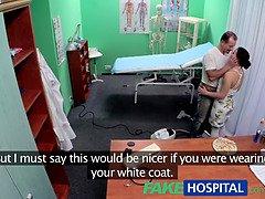 Kinky nurse in uniform can't resist cleaning a patient's room with her pussylicking skills