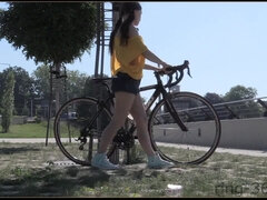 Chica, Fetiche, Despelote, Tetas naturales, Al aire libre, Público, Tetas, Voyeur