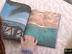 フェラチオ, 女 人男 人, 手コキする, ハードコア, オーガズム, 赤毛, フェラする, 三人