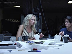 デカパイ, ブロンド, フェラチオ, ハードコア, なめる, 淫乱熟女, ポルノスター, オッパイの