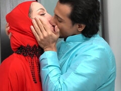 Arabe, Tromperie, Fétiche, Fétiche des pieds, Interracial, Sperme, Nénés, Épouse