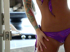 Lolly Ink taunts before getting drilled