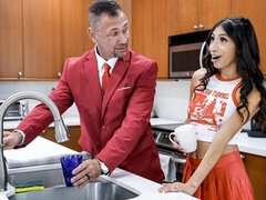 18 jahre, Grosser arsch, Grosser schwanz, Grosse titten, Blasen, Hundestellung, Puppe, Flotter vierer