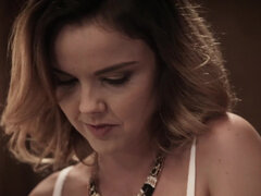 Blondine, Schwanz, Würgen, Masturbation, Natürlichen titten, Zierlich, Pov, Sich ausziehen