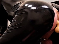 CD Rubberdoll Dildo Fucked by Machine