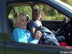 Schönheit, Blondine, Blasen, Vollbusig, Kehlenfick, Oma, Milf, Stiefmutter