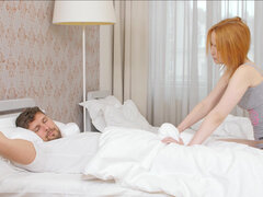 Grosser schwanz, Blasen, Besamung, Schwanger, Rotschopf, Rasiert, Titten, Nass