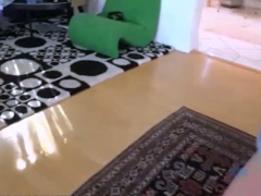 Leie, Braunhaarige, Fingern, Pov, Muschi, Jungendliche (18+), Titten, Nass