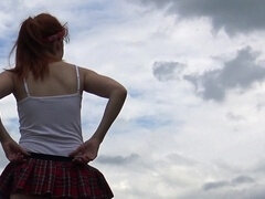 Hochschule, Tschechisch, Flexibel, Muschi, Rock, Erotischer film, Unter dem rock, Spanner