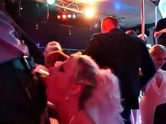 Sucer une bite, Groupe, Hard, Public