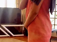 Vi a la novia de mi mejor amigo cambiándose de ropa y no pude evitarlo