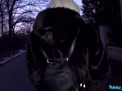 Arsch, Schlafzimmer, Hundestellung, Europäisch, Handjob, Italienisch, Pov, Öffentlich