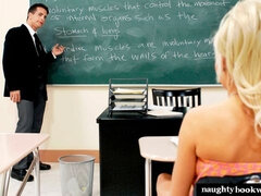 Blonde, Queue, En levrette, Élève, Maigrichonne, Dénudage, Adolescente, Nénés