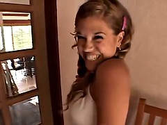 Amateur, Rubia, Penetracion con dedos, Lesbiana, Masturbación, Afeitado, Adolescente, Tetas