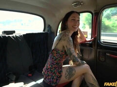 Cul, Gros cul, Sucer une bite, Brunette brune, En levrette, Rousse roux, Rasée, Adolescente