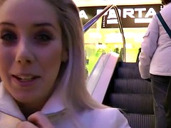 Blond, Schattig, Extreem, Hardcore, Indisch, Buiten