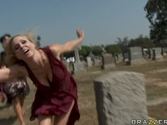 Anal, Gros seins, Queue, Poilue, Mère que j'aimerais baiser, Chatte, Cheveux courts, Tatouage