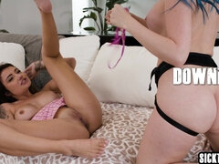 Jewelz Blu shagged raunchy big arse lesbian