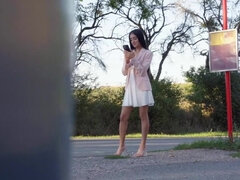 Большой член, Брюнетки, Женщины, Ласковые ручки, Оргазм, На природе, На публике, Тощие