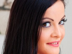 Cul, Gros seins, Brunette brune, Mignonne, En levrette, Poupée, Talons, Jouets