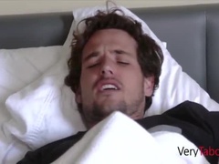 Gros seins, Plantureuse, Attrapée, Femme couguar, Fait maison, Mère que j'aimerais baiser, Belle mère, Surprise