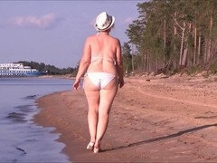Playa, Culo grande, Bikini, Despelote, Madres para coger, Mamá, Público