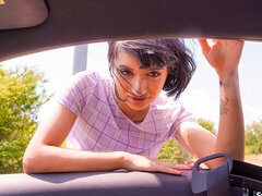 Grosser arsch, Grosser schwanz, Grosse titten, Braunhaarige, Auto, Hundestellung, Im freien, Titten