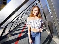 Arsch, Grosser arsch, Blondine, Hundestellung, Handjob, Lecken, Pov, Öffentlich