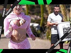 Pijpbeurt, Diep in de keel, Hd, Natuurlijke tieten, Nudist, Schreeuwen, Geschoren, Tiener