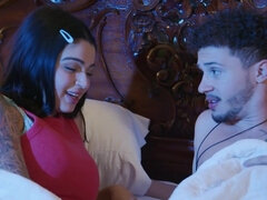 Grote mammen, Pijpbeurt, Bruinharig, Rondborstig, Sperma shot, Fetisj, Hardcore, Tieten likken