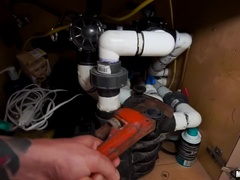 Leie, Braunhaarige, Schwanz, Hundestellung, Natürlichen titten, Kurzes haar, Dusche, Tätowierung